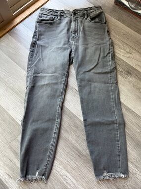 KanCan Gray Ankle Crop Jeans